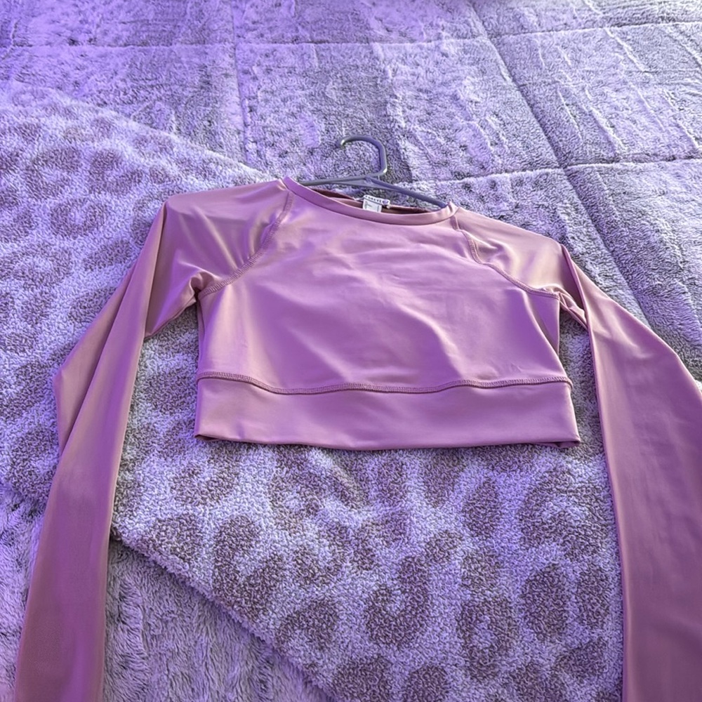 athletic shirt